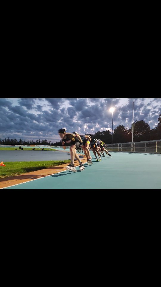💛 Prachtige avond Inline-skating 🌇
#Wervershoof #Radboudbikkels #skeeleren